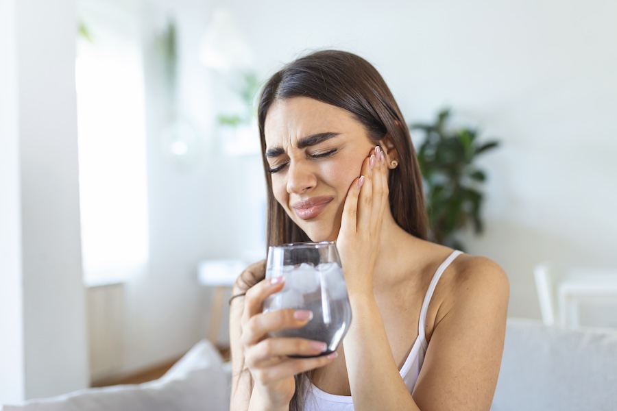 teeth sensitivity, sensitive teeth to ice water